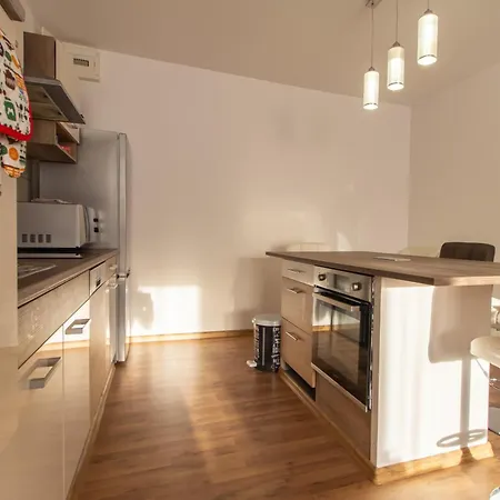 Deli Terasz C Free Parking, Self-check-in Anytime *