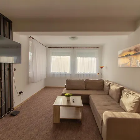 Deli Terasz C Free Parking, Self-check-in Anytime Apartment *